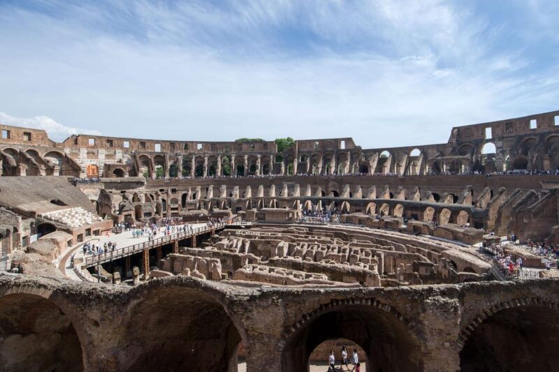 colosseum-private-walking-tour-with-an-archaeologist