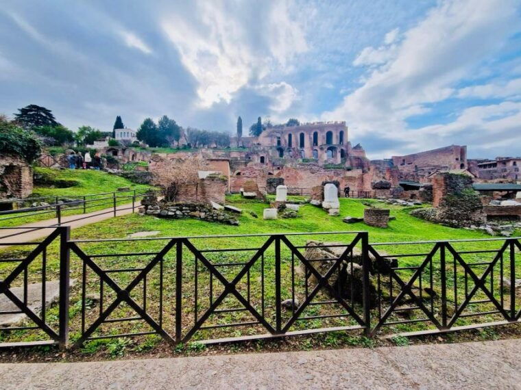 colosseum-roman-forum-and-palatine-hill-tour-4