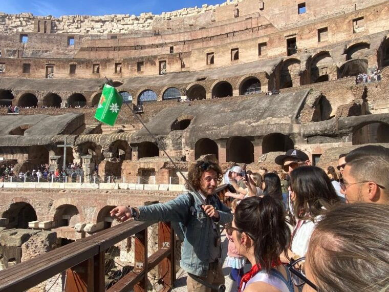 colosseum-roman-forum-palatine-hill-audioguide-host