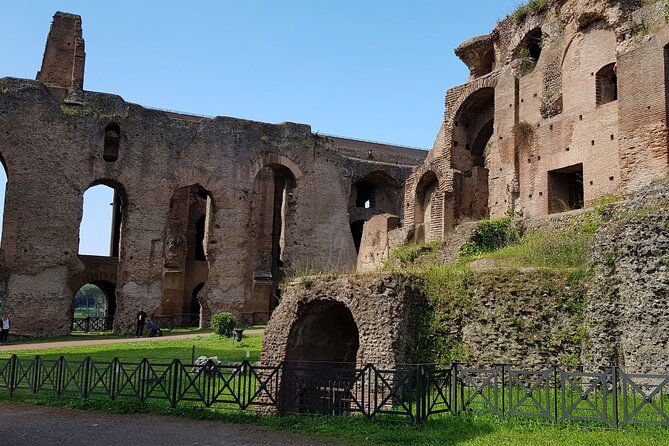 colosseum-roman-forum-palatine-hill-guided-tour