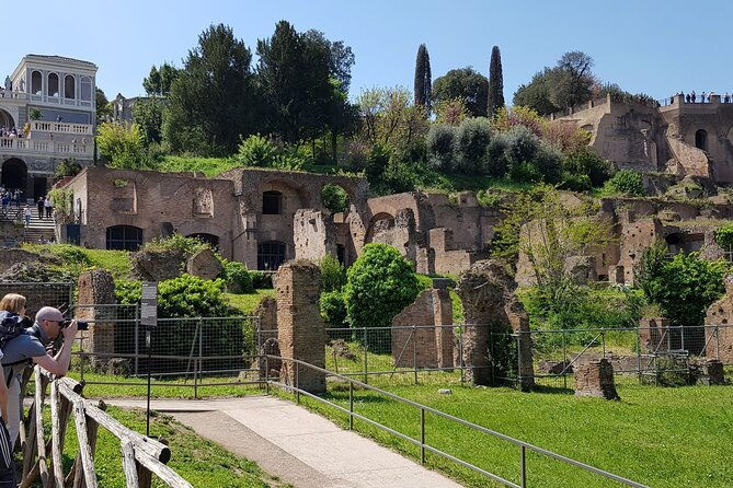 colosseum-roman-forum-palatine-hill-guided-tour