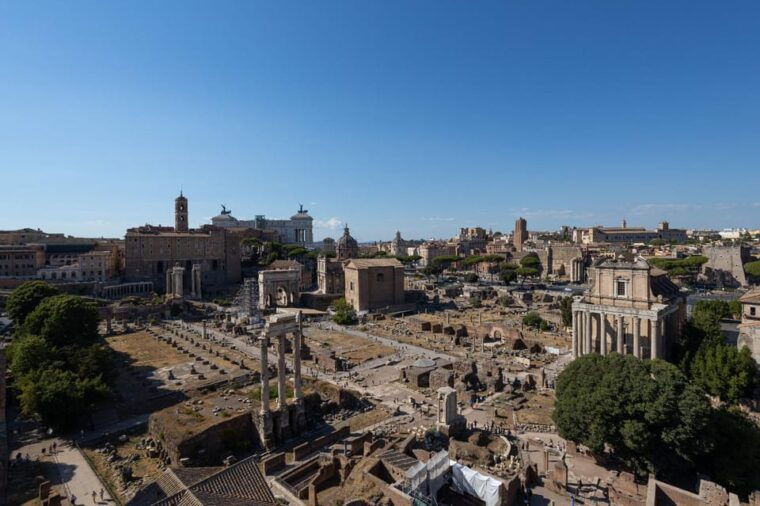 colosseum-roman-forum-palatine-hill-tour-with-exclusive-guide