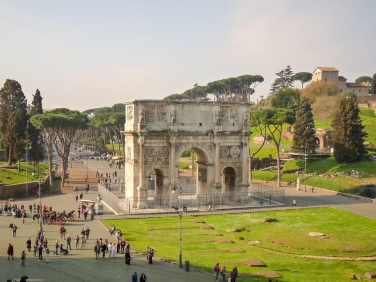 colosseum-roman-forum-palatine-hill-tour-with-exclusive-guide