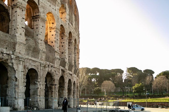 colosseum-roman-forum-with-gladiator-arena-for-kids-families