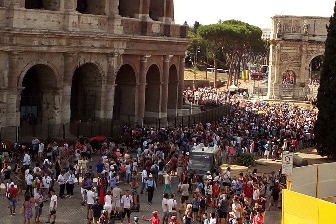 colosseum-skiptheline-for-kids-and-families