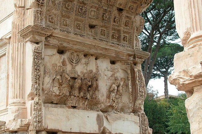 colosseum-special-access-on-arena-floor-roman-forum-palaces