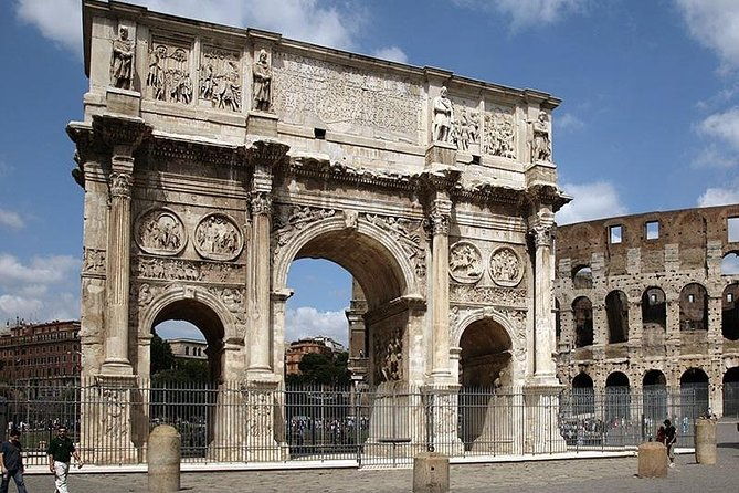 colosseum-special-access-on-arena-floor-roman-forum-palaces