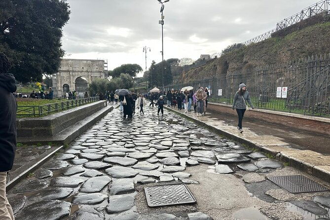 colosseum-to-roman-forum-and-palatine-hill-private-guided-tour