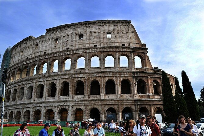 colosseum-tour-with-guide-arena-option