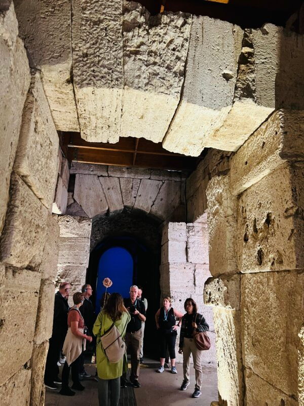 colosseum-underground-arena-ancient-rome-tour-max-6-people