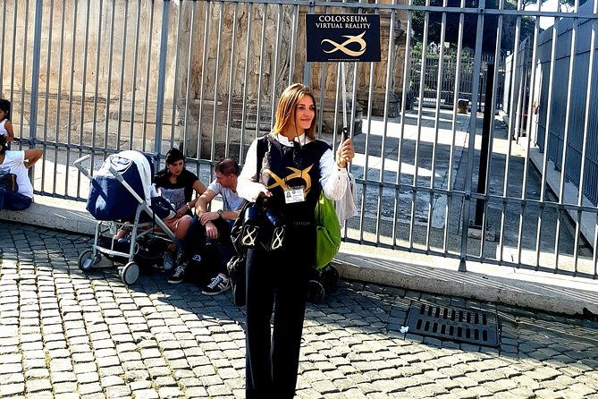 colosseum-virtual-reality-experience-outside-with-audioguide
