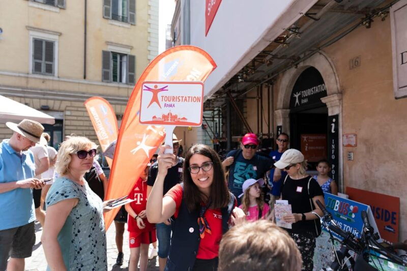 colosseum-with-arena-and-panoramic-hop-on-hop-off-bus