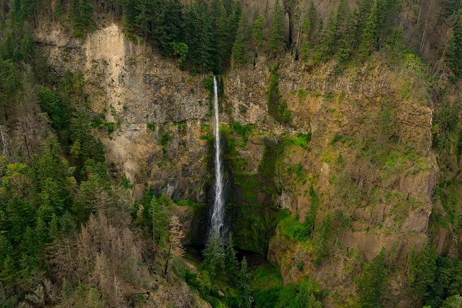columbia-river-gorge-waterfall-air-tour-by-envi-adventures