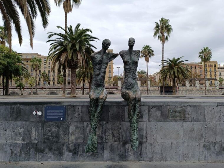 columbus-monument-access-with-barcelona-seaside-tour