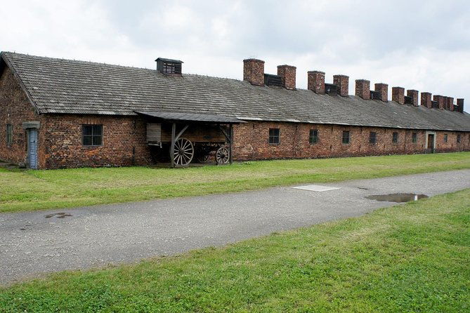 combined-auschwitz-birkenau-and-salt-mine-private-chauffeur-from-krakow-2