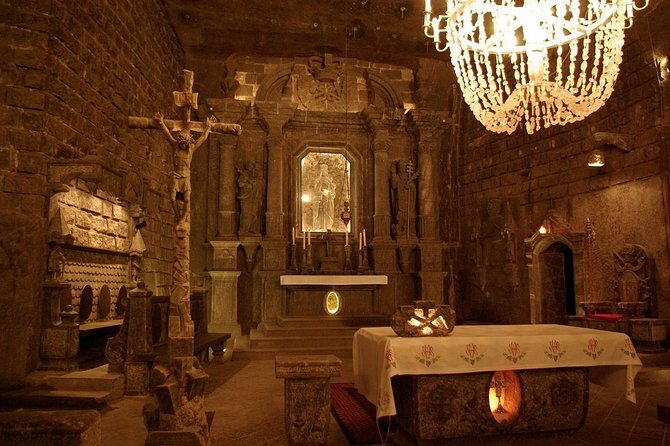 Combined tour Auschwitz Birkenau guided & Salt Mine guided from Krakow - An In-Depth Look at the Experience
