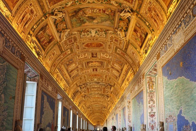 combo-colosseum-vatican-and-sistine-chapel-tour
