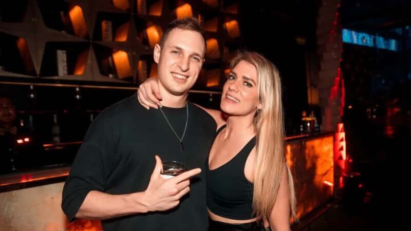 Combo: Dinner With Strangers & Bangkok Pub Crawl - An Overview of the Experience