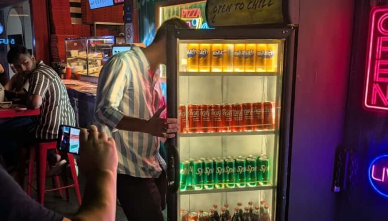 Combo: Dinner With Strangers & Bangkok Pub Crawl - FAQs