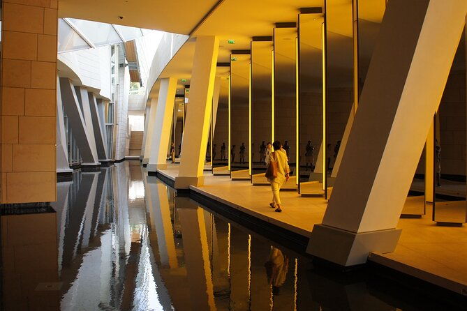 combo-side-car-tour-in-paris-louis-vuitton-museum