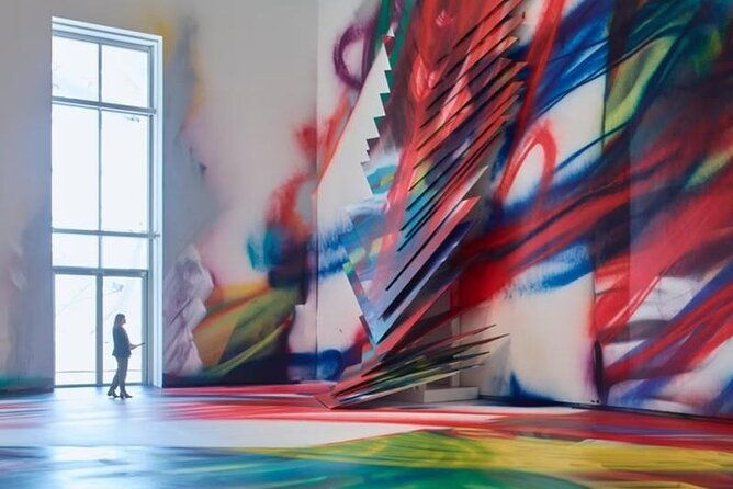 combo-side-car-tour-in-paris-louis-vuitton-museum