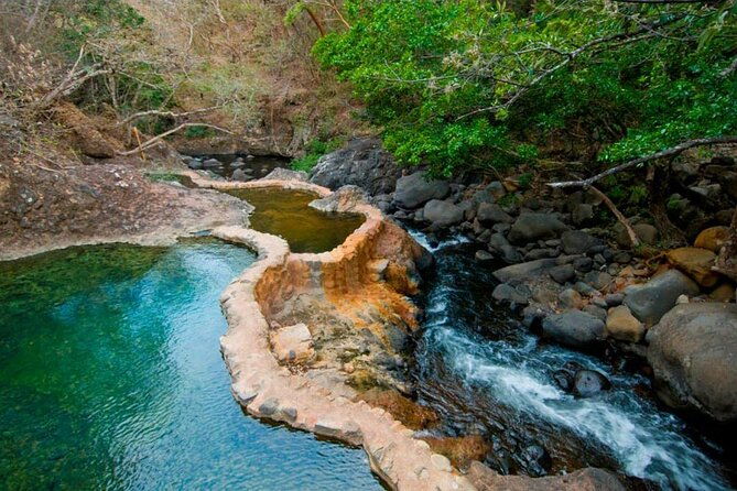 combo-waterfall-and-hot-springs-at-rincon-de-la-vieja-volcano