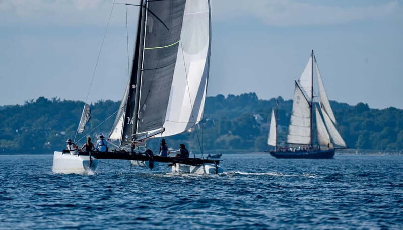 Come aboard at Larmor-Baden: discover our Extreme 40 catamaran - Key Points