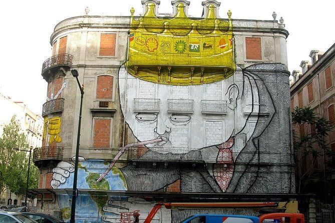 come-and-discover-with-us-the-largest-urban-art-gallery-in-portugal