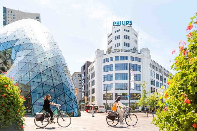 comedy-walks-eindhoven-the-comedy-walking-tour