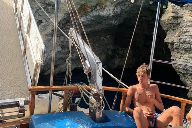 comino-blue-lagoon-and-caves-tour-a