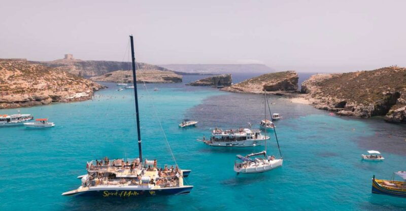 comino-blue-lagoon-catamaran-cruise-with-lunch-and-open-bar
