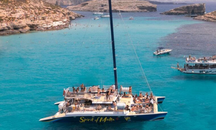 comino-blue-lagoon-catamaran-cruise-with-lunch-and-open-bar