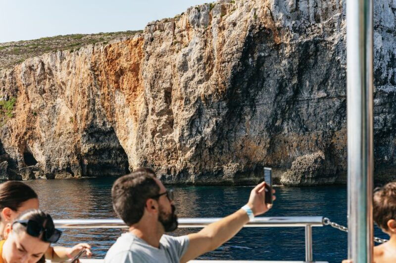 comino-blue-lagoon-crystal-lagoon-and-seacaves-tour