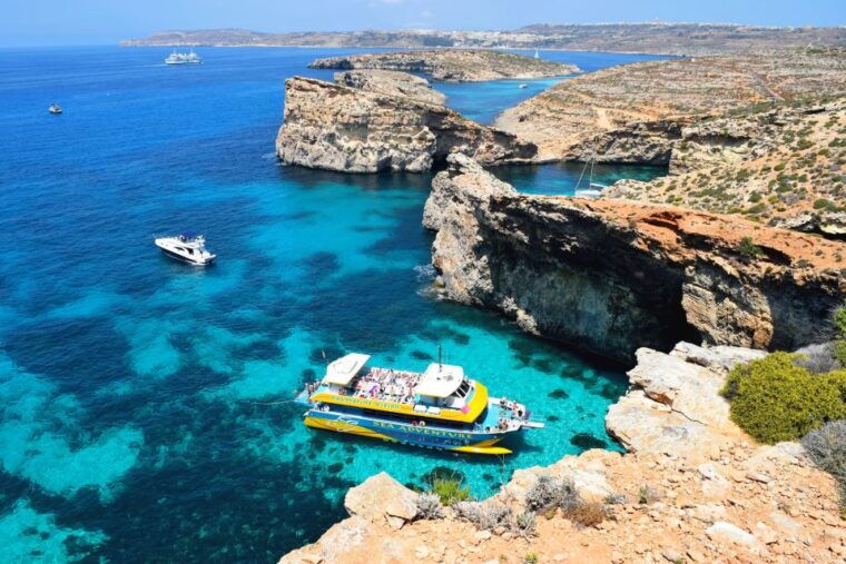 comino-blue-lagoon-crystal-lagoon-and-seacaves-tour