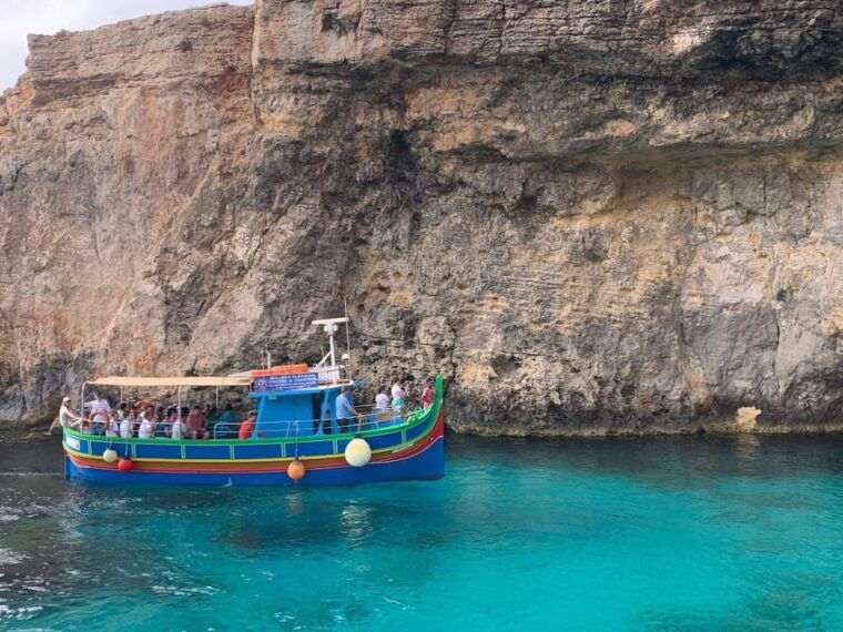 comino-private-boat-tour-with-snorkeling-activities-caves