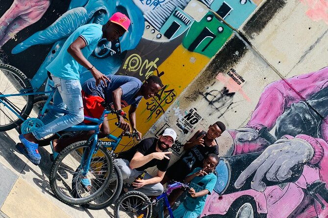 commune-13-cable-car-graffititour-history-all-inclusive