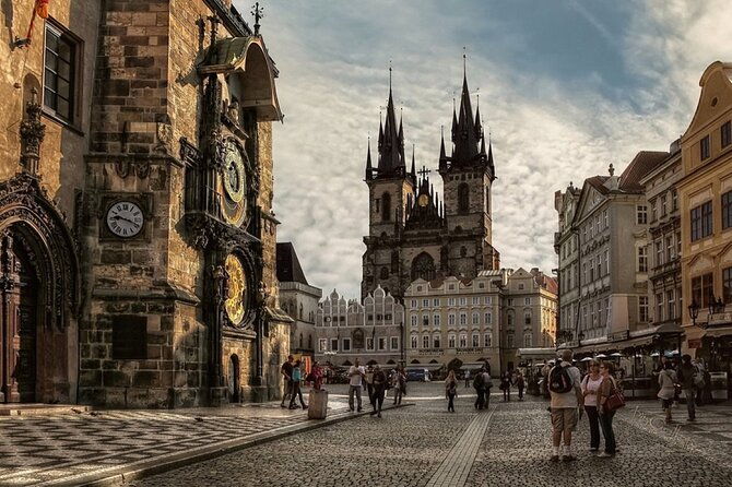 communism-and-world-war-2-prague-city-tour