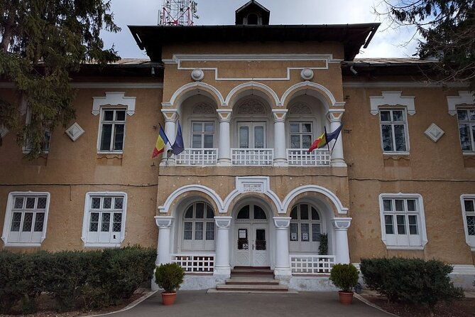 communism-history-in-romania-private-tour-with-execution-place-of-ceausescu