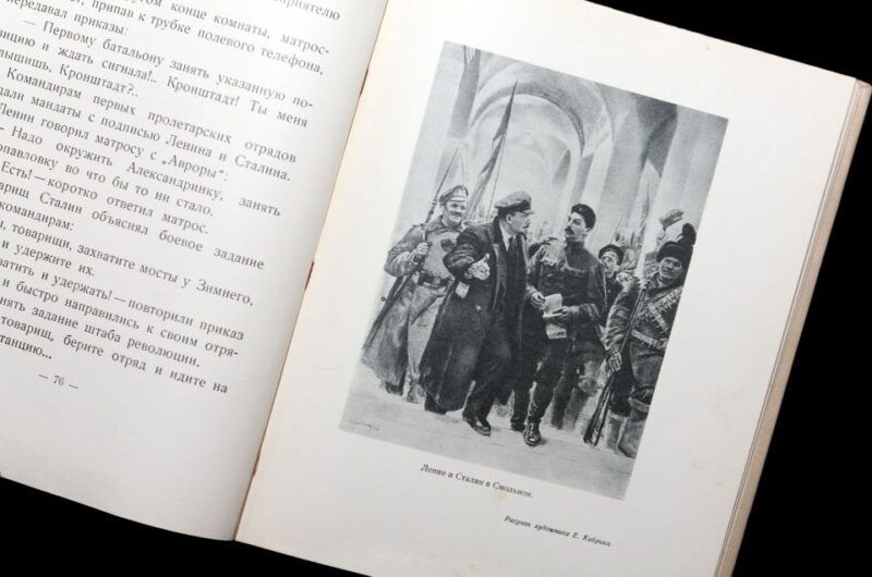 communism-in-prague-private-tour-of-the-old-town-and-museum