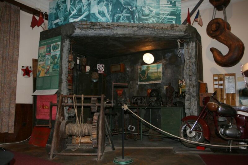 communist-walking-tour-of-prague