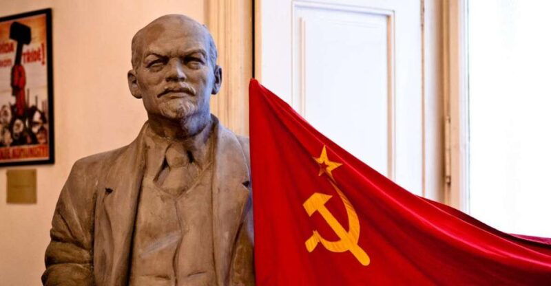 communist-walking-tour-of-prague