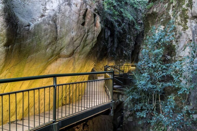 como-lake-entry-ticket-bellano-gorge-and-audioguide-of-the-lake