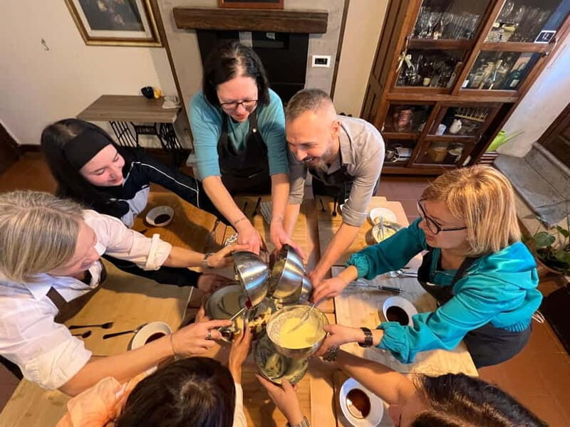 Como: Pasta and Tiramisù Cooking Class with Prosecco - Key Points