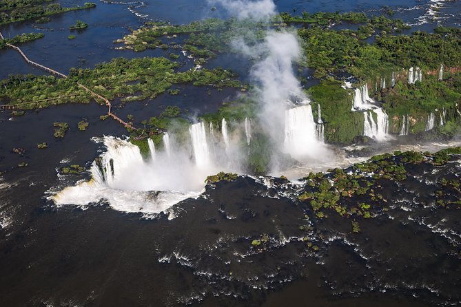 complete-iguazu-argentinian-side-gran-aventura-brazilian-side-helicopter