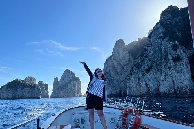 Complete Private Guided Two Hour Tour of the Coast of Capri - Practical Details and Tips