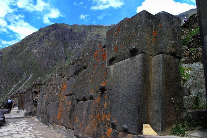 complete-sacred-valley-tour-small-group-pisac-maras-moray-ollantaytambo