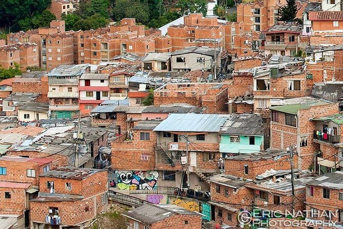 comuna-13-graffiti-tour