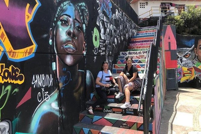 comuna-13-graffiti-tour-with-metrocable-2
