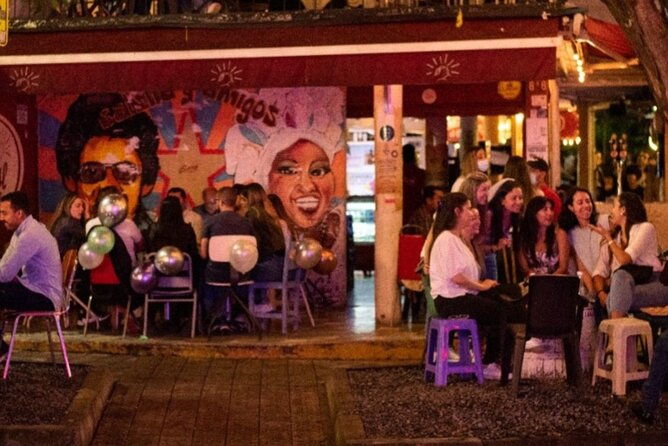 comuna-13-night-time-tour-medellin