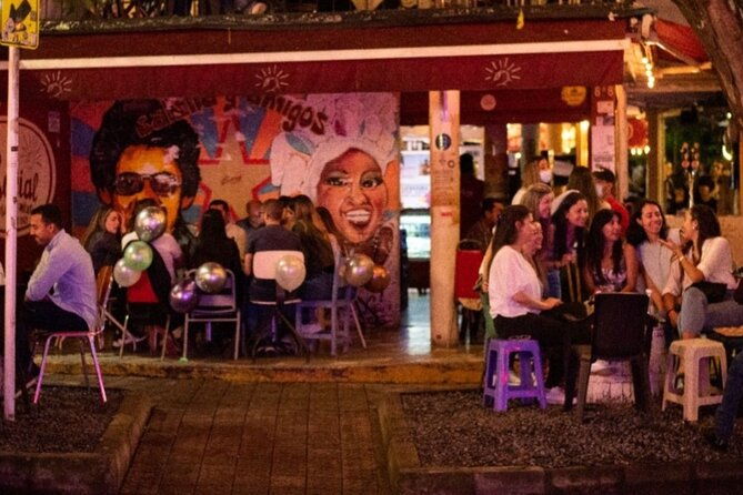 comuna-13-night-time-tour-medellin